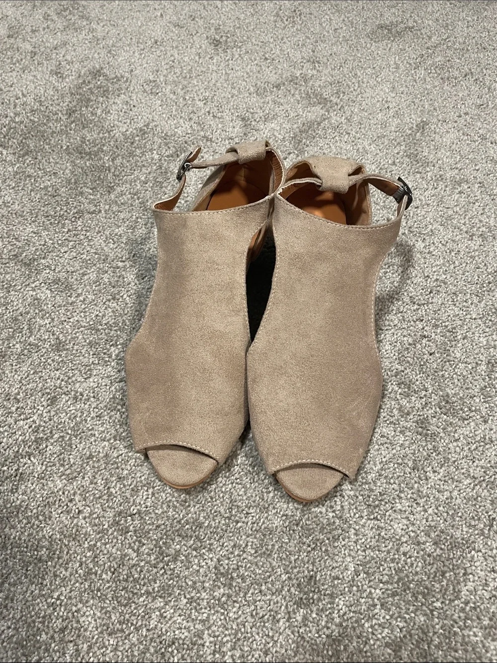 Amazon Taupe Suede Open-Toe Wedge Sandals